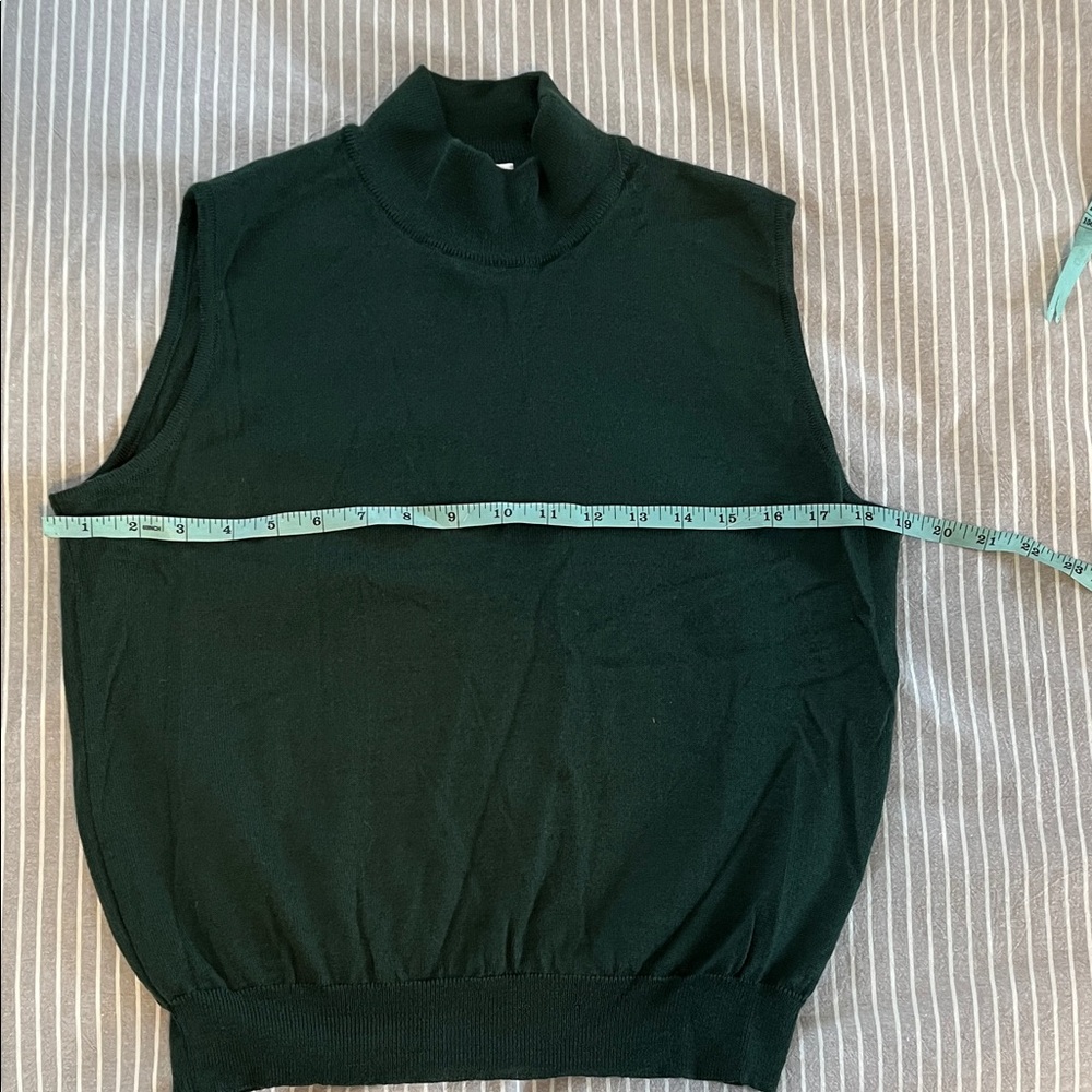 Vintage Dark Green Sleeveless Turtleneck Top